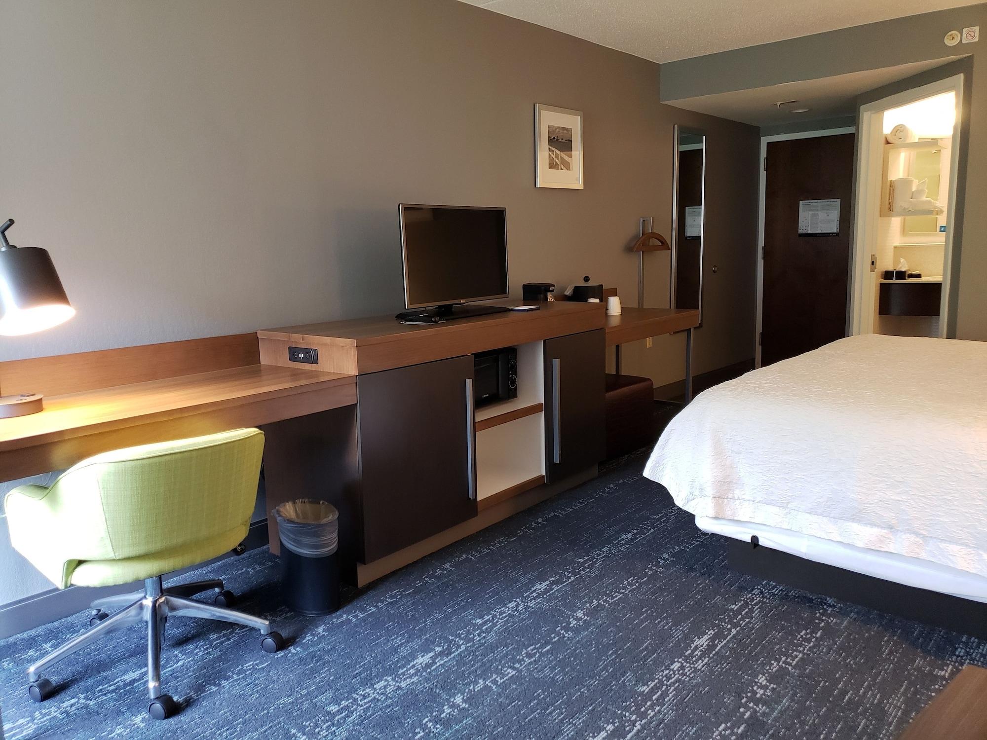 Hampton Inn & Suites Newtown Yardley Dış mekan fotoğraf