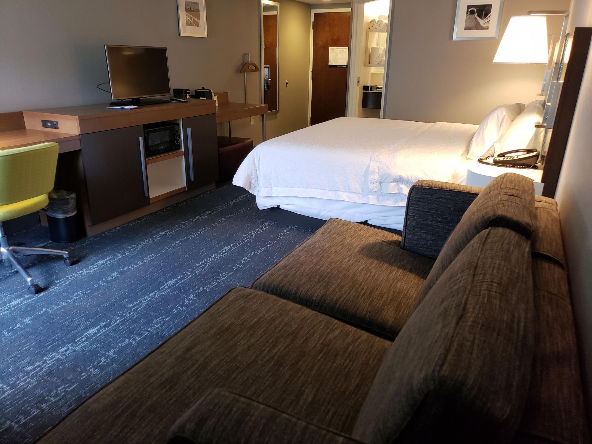 Hampton Inn & Suites Newtown Yardley Dış mekan fotoğraf