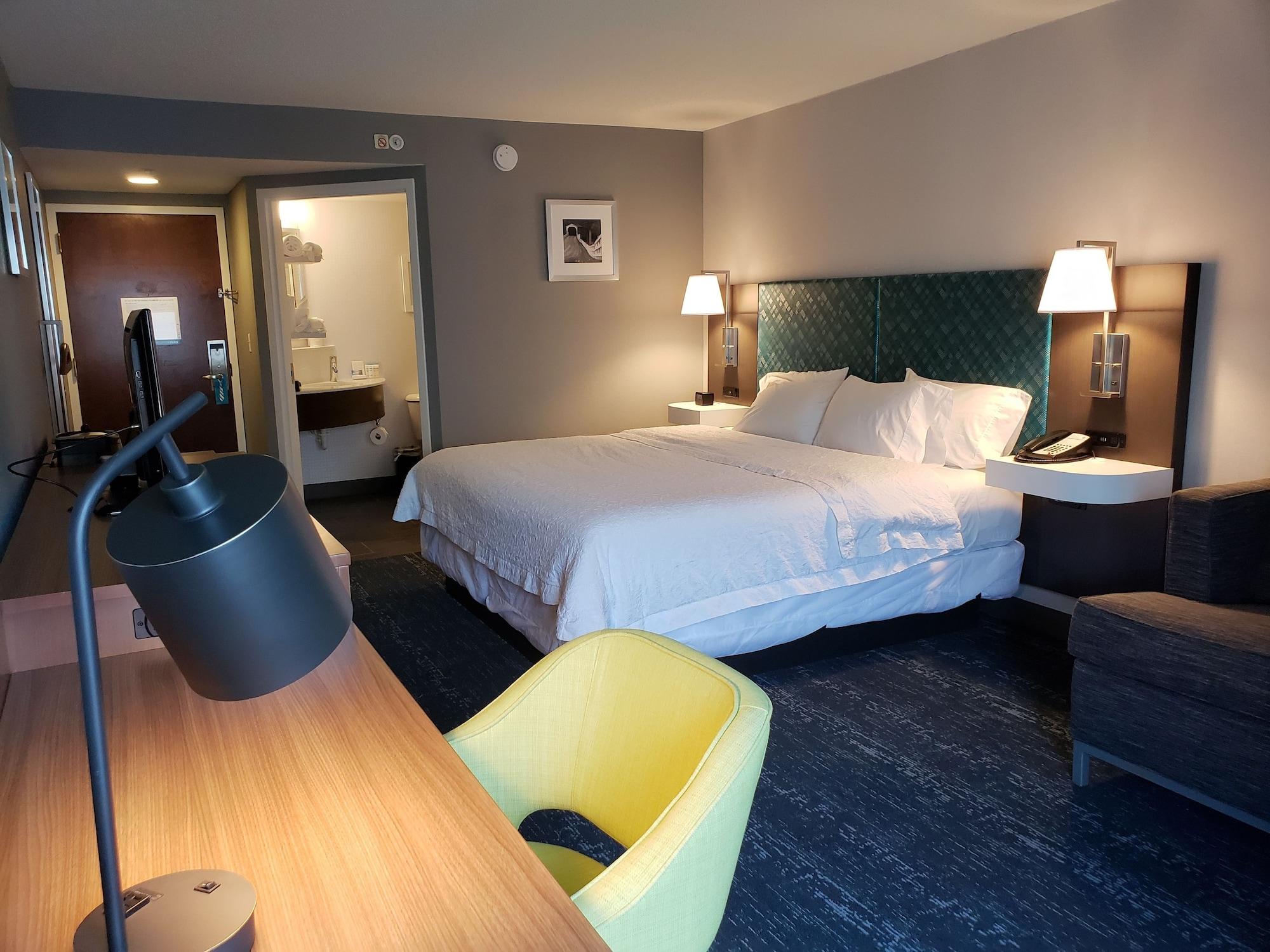 Hampton Inn & Suites Newtown Yardley Dış mekan fotoğraf