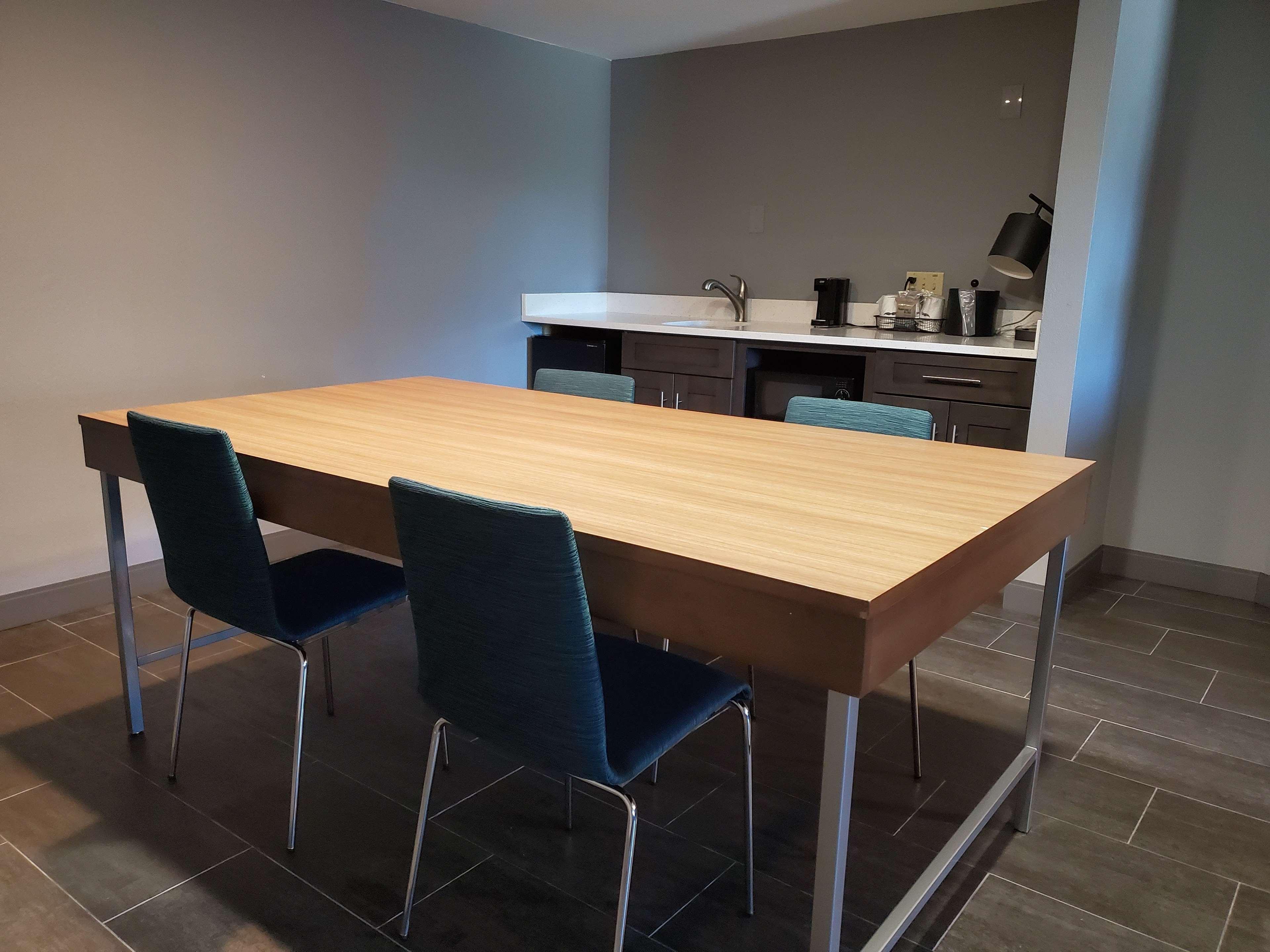 Hampton Inn & Suites Newtown Yardley Dış mekan fotoğraf