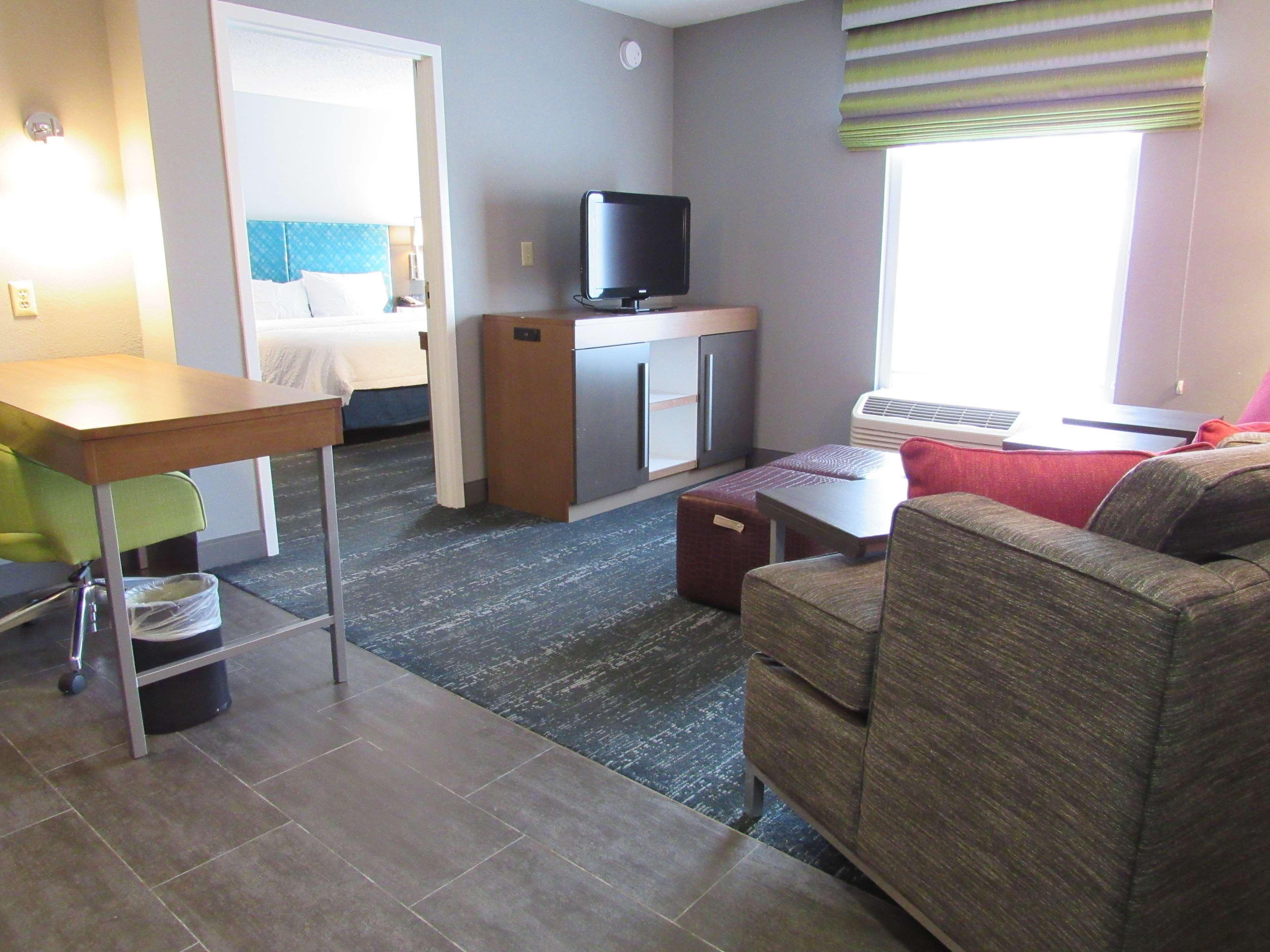 Hampton Inn & Suites Newtown Yardley Dış mekan fotoğraf