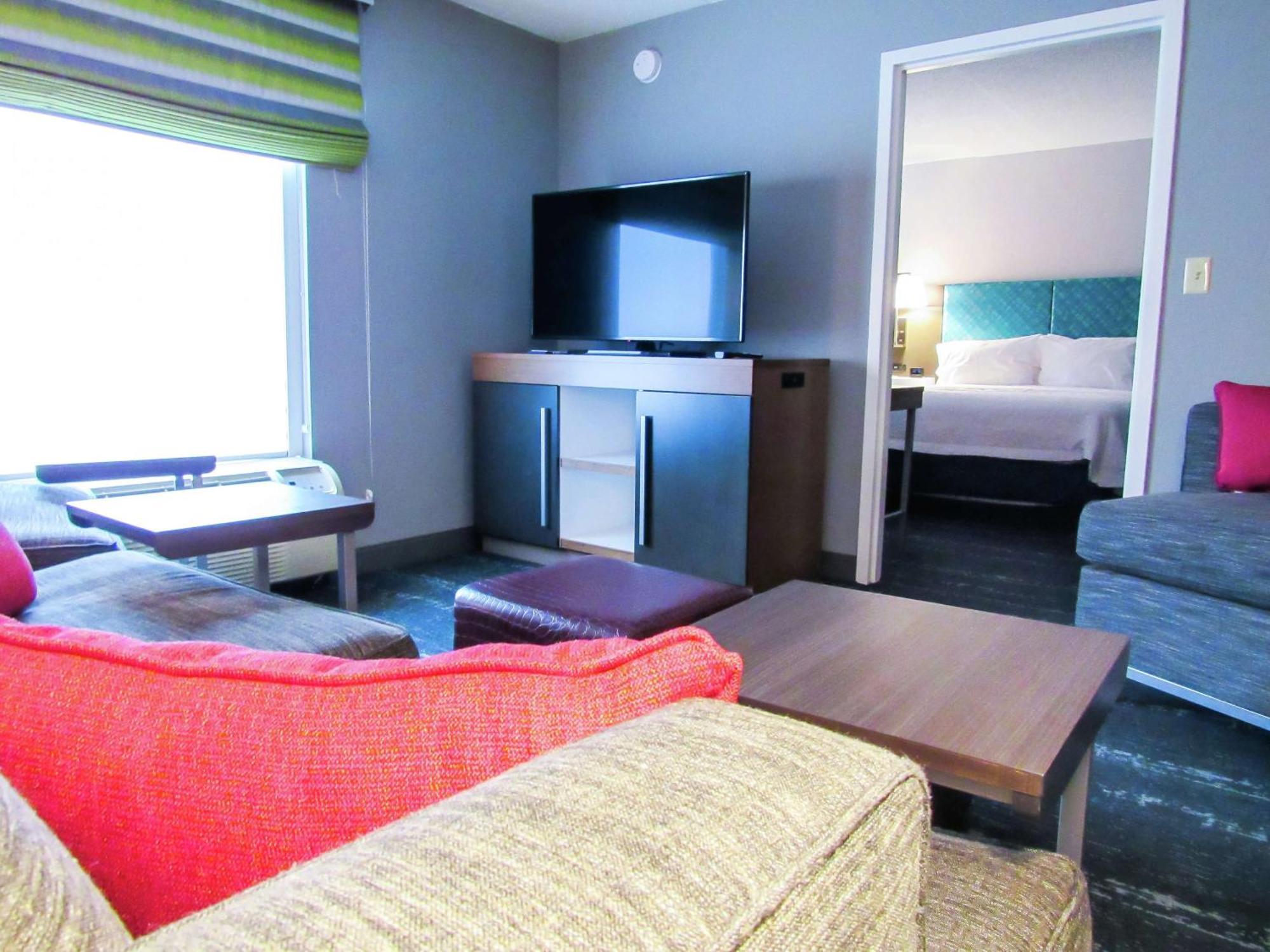 Hampton Inn & Suites Newtown Yardley Dış mekan fotoğraf