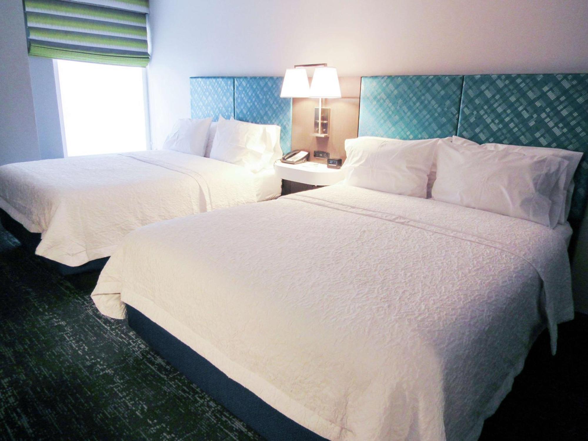 Hampton Inn & Suites Newtown Yardley Dış mekan fotoğraf