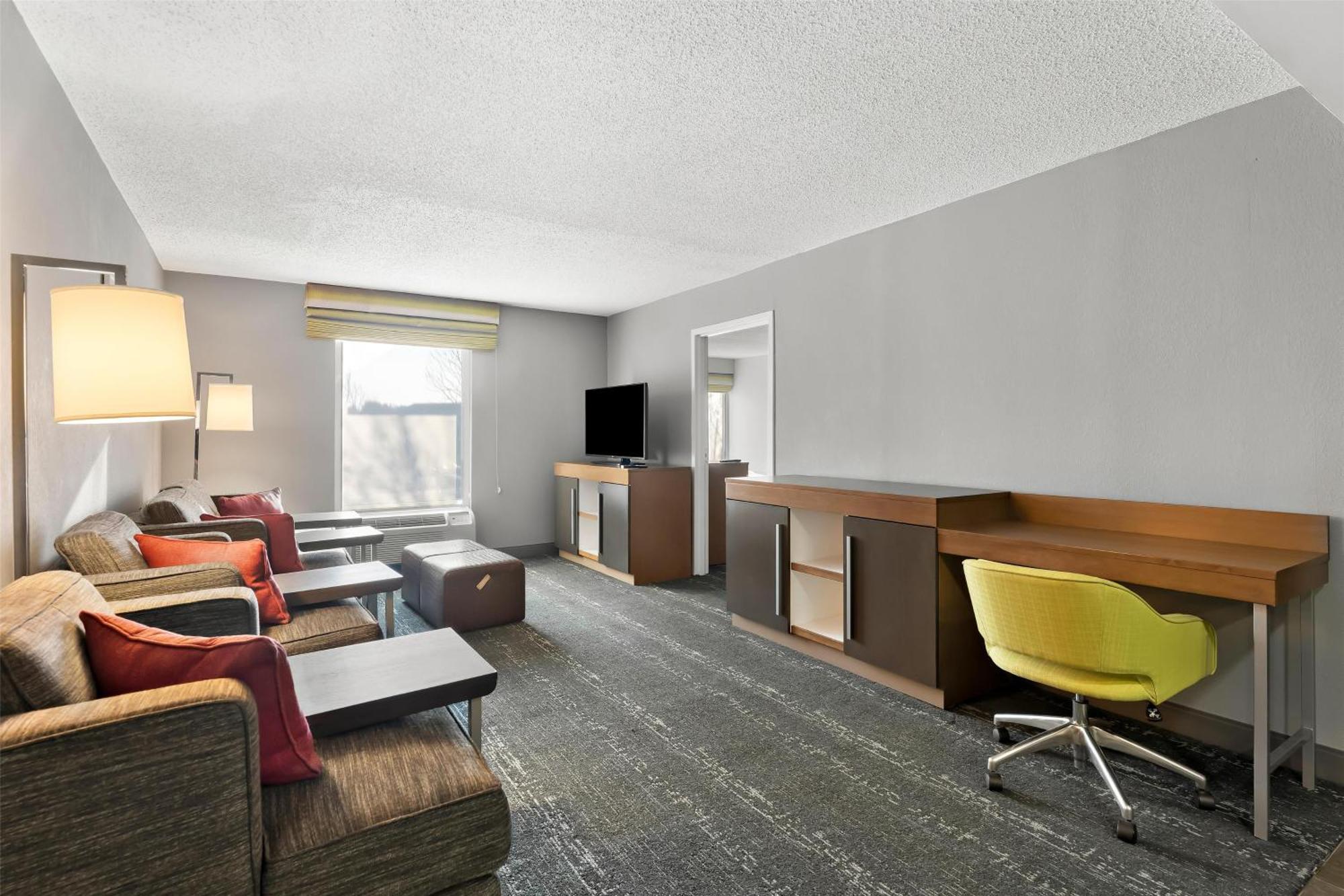 Hampton Inn & Suites Newtown Yardley Dış mekan fotoğraf