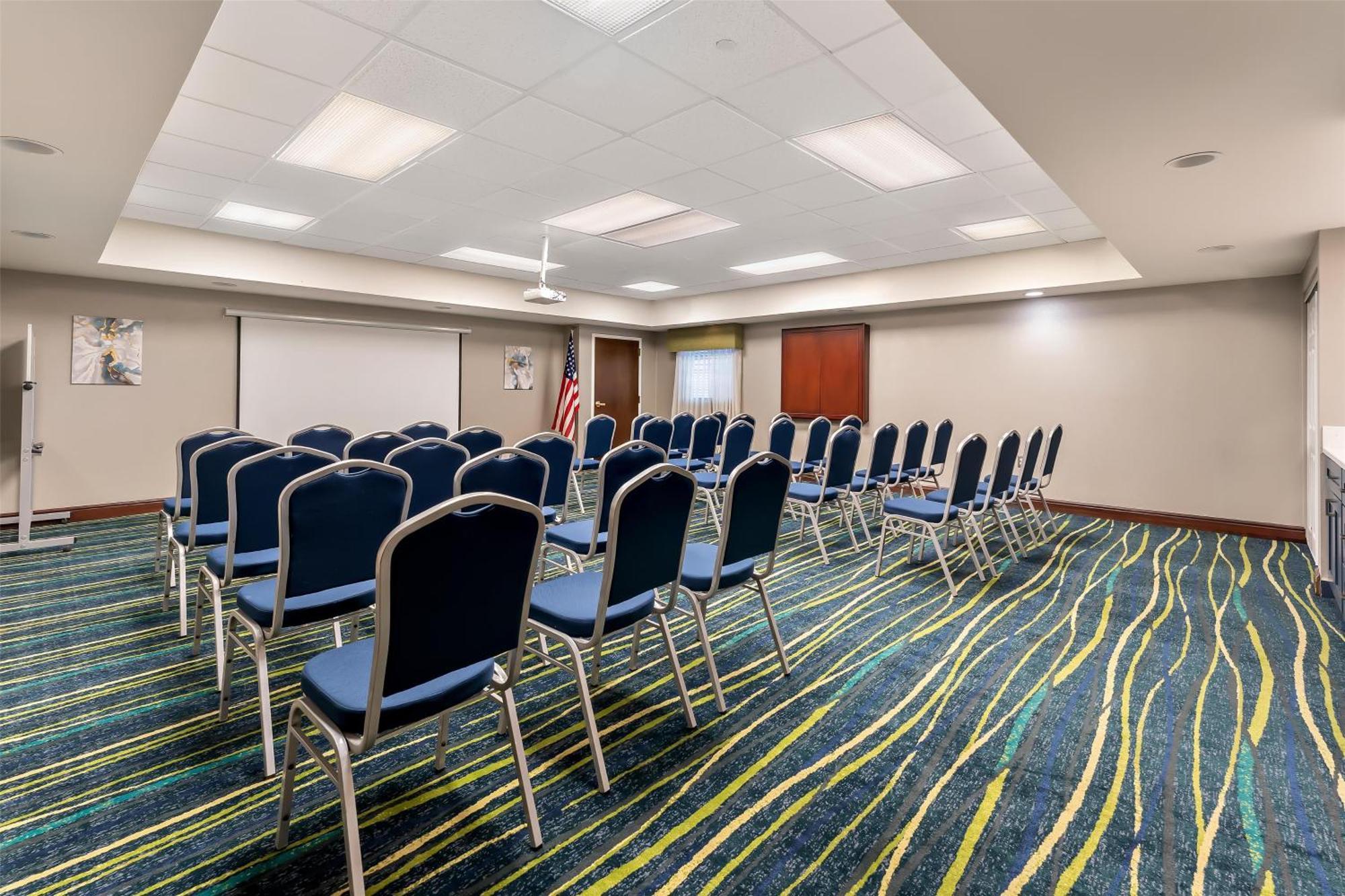 Hampton Inn & Suites Newtown Yardley Dış mekan fotoğraf