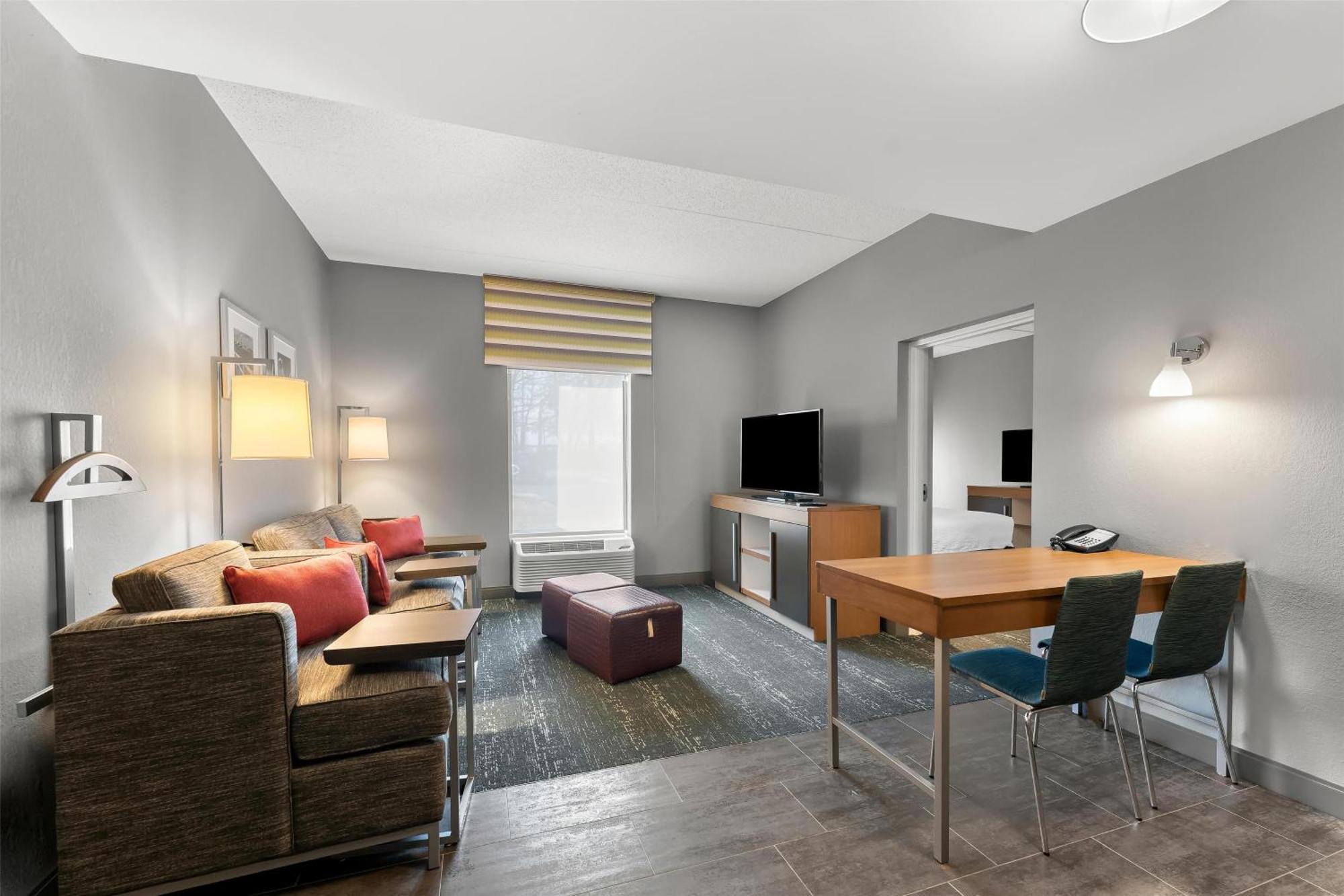 Hampton Inn & Suites Newtown Yardley Dış mekan fotoğraf