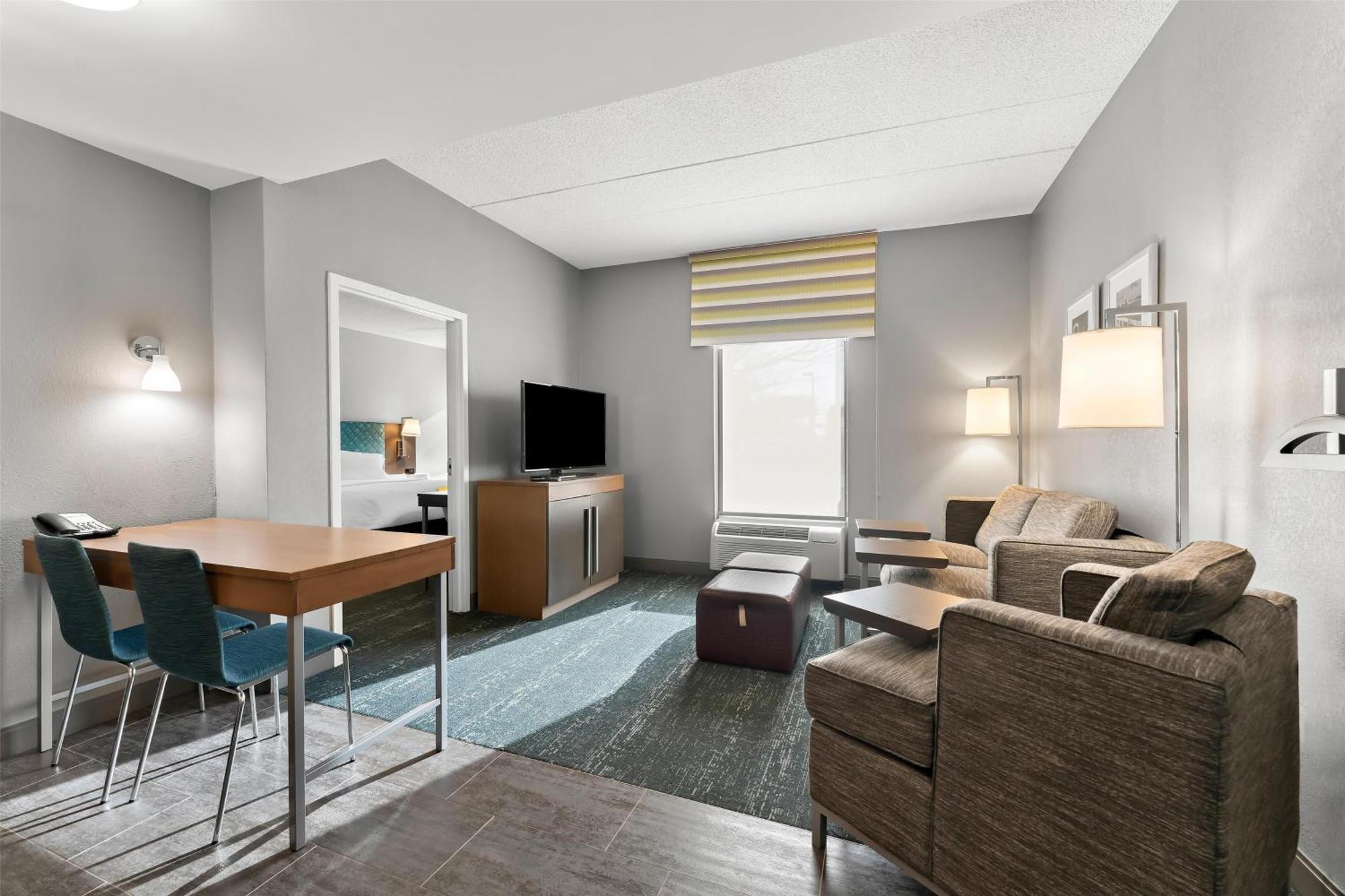 Hampton Inn & Suites Newtown Yardley Dış mekan fotoğraf