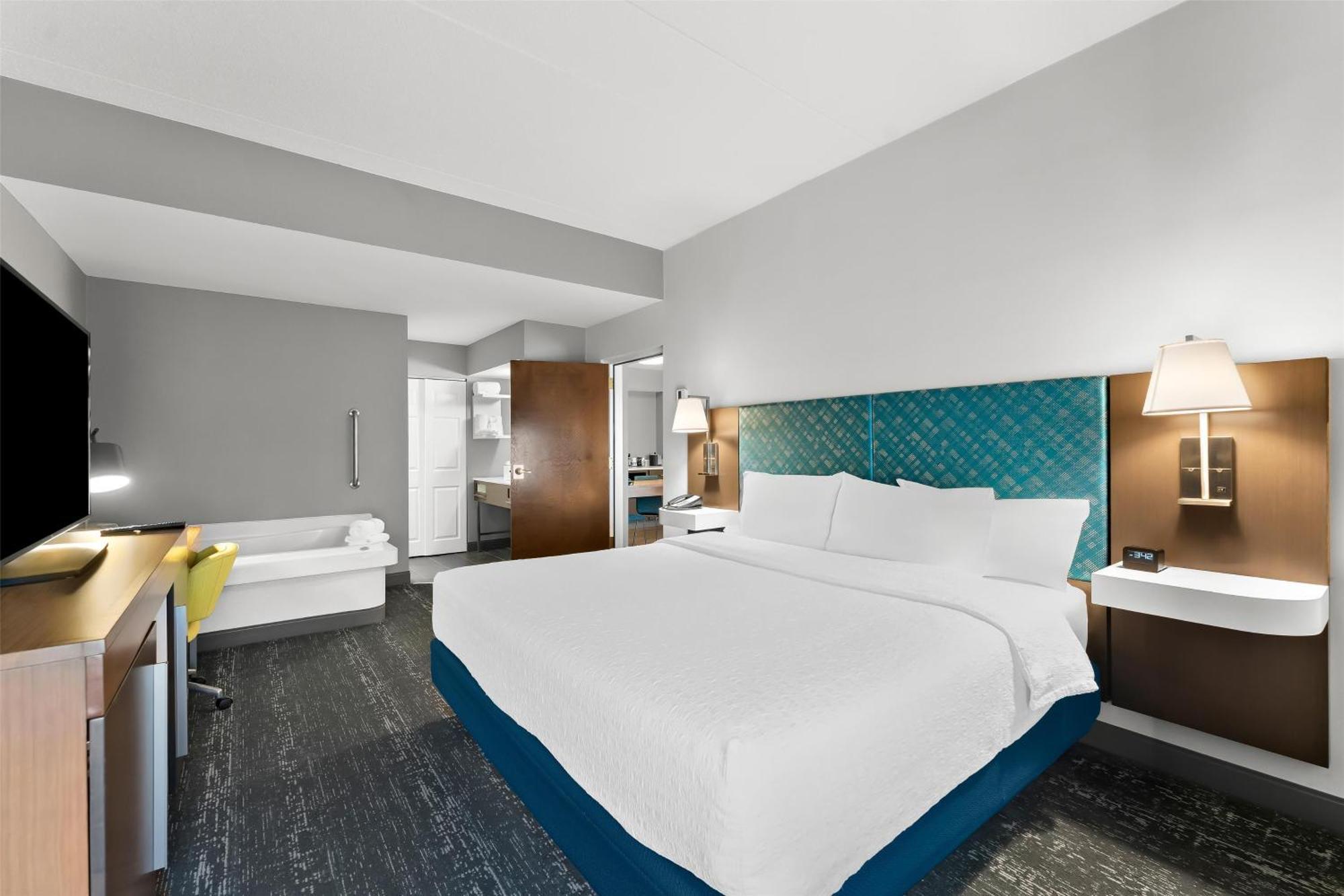 Hampton Inn & Suites Newtown Yardley Dış mekan fotoğraf