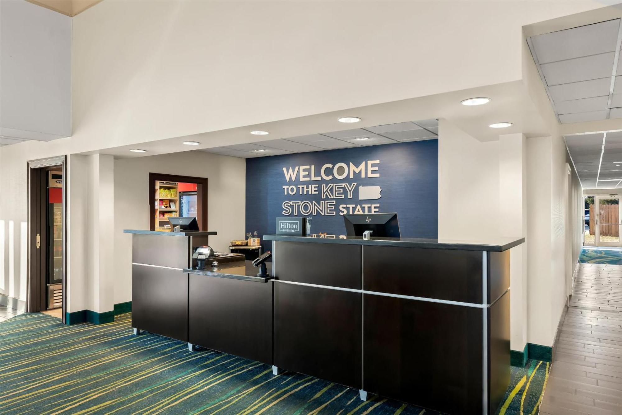 Hampton Inn & Suites Newtown Yardley Dış mekan fotoğraf